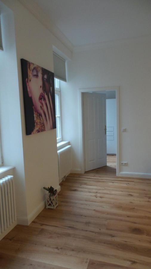 Pink Lotus Apartment Vienna Exterior photo