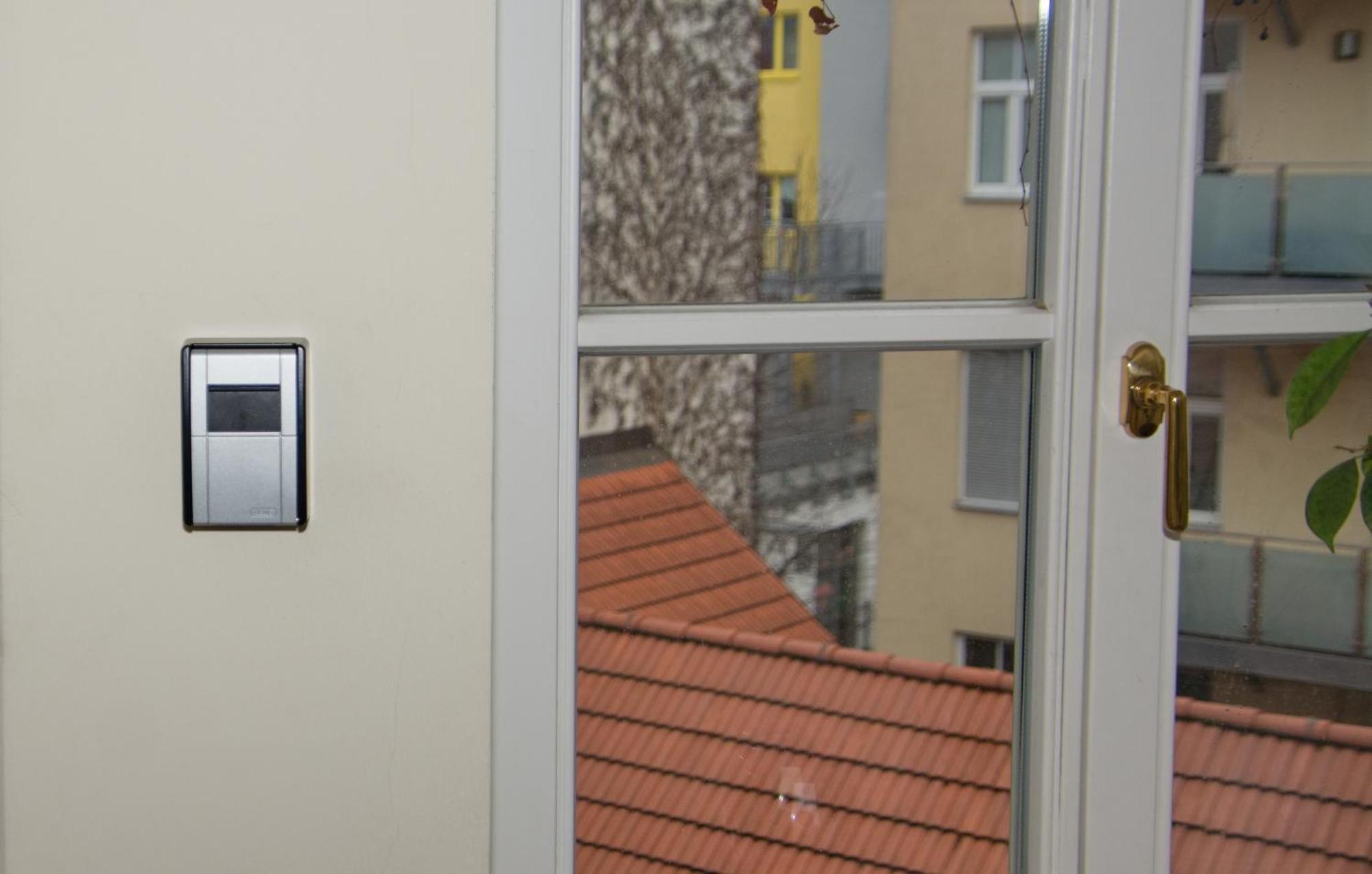 Pink Lotus Apartment Vienna Exterior photo