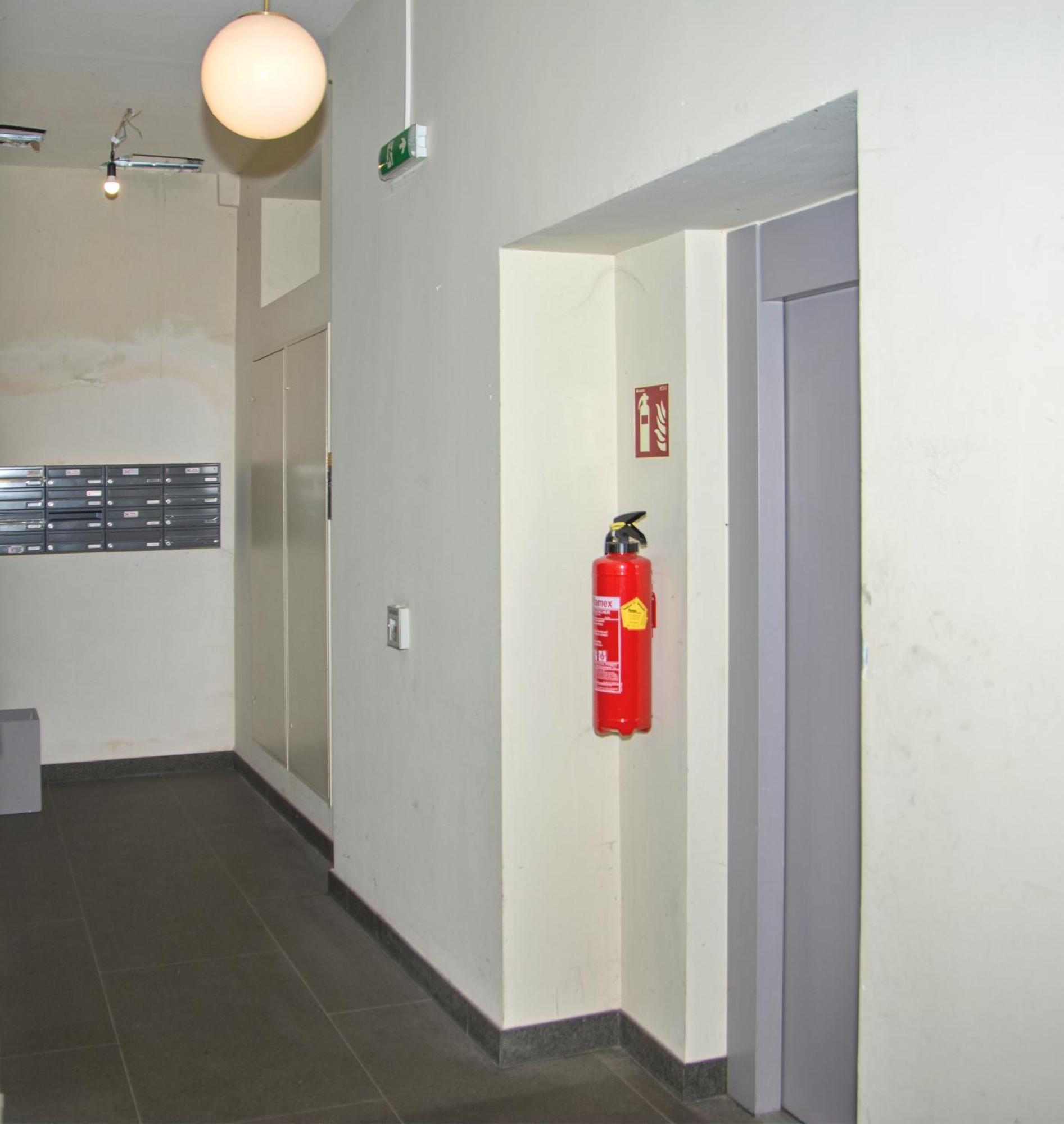 Pink Lotus Apartment Vienna Exterior photo